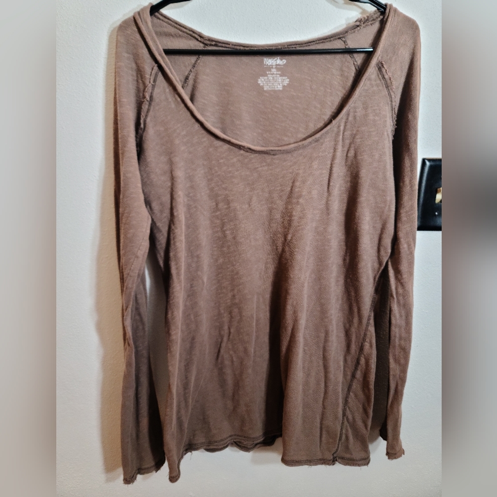 Long sleeve thin top
